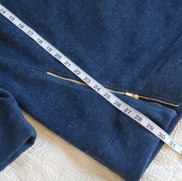 💙New Balance BLUE Women's Revitalize Hoodie - Picture 14 of 14